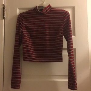 Velvet, long-sleeve crop